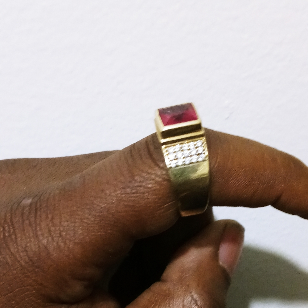 Ring - Picture 2 of 2